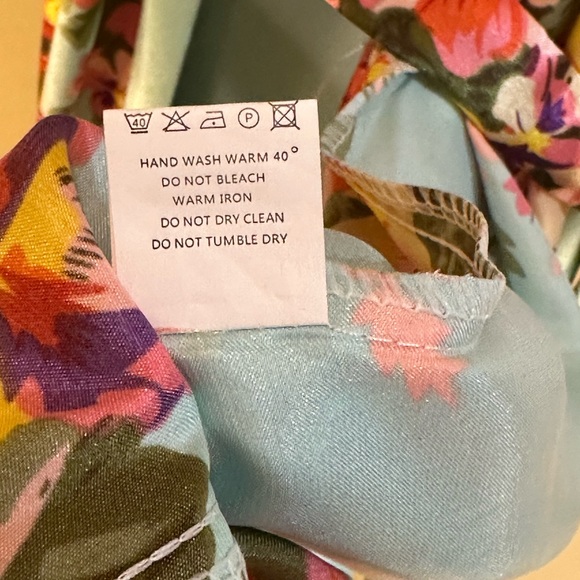 Light Aqua Blue Floral Satin Kimono Robe Cover Up with Waist Tie M - Picture 10 of 11